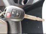 Toyota Rav4 Xle JTMWFREV6FD070542 снимка