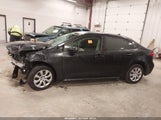 Toyota Corolla Le JTDEPRAE0LJ102610 снимка