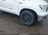 Toyota Tundra Grade 5.7L V8 5TFDY5F15DX274248 photo