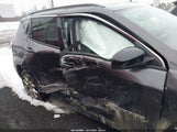 Jeep Compass Latitude Lux 4X4 3C4NJDFB5NT224135 снимка