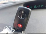 Toyota Prius Two JTDKN3DU1B1447216 снимка