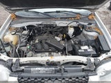 Ford Escape Limited 1FMYU04155KB18689 снимка