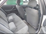 Toyota Camry Le V6 4T1BF22K81U963462 fotografie