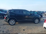 Nissan Rogue Sport Sv JN1BJ1CR3HW133031 photo