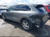 Porsche Cayenne WP1AA2A26JKA04569 photo