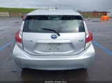 Toyota Prius C Two JTDKDTB30F1580701 снимка