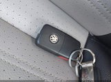 Volkswagen Passat 3.6L V6 Gt 1VWJM7A34JC039455 photo