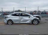 Hyundai Elantra Se 5NPDH4AE5FH557509 снимка