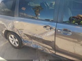 Toyota Sienna Le 8 Passenger 5TDKZ3DC6HS771592 снимка