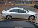 Volkswagen Passat 2.0T Se 1VWBA7A35JC049960 photo