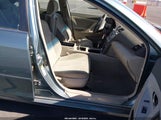 Toyota Camry Le 4T1BF3EK9AU530038 photo