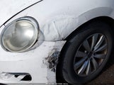 Volkswagen Beetle 2.5L Entry 3VWFP7AT7EM611216 снимка