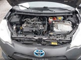 Toyota Prius C Two JTDKDTB32D1546675 снимка