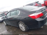 Honda Accord Touring 1HGCR3F92FA018403 снимка