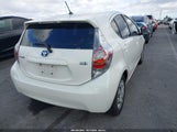 Toyota Prius C Two JTDKDTB31D1554718 снимка