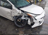 Toyota Prius Three Touring JTDKARFU8G3015651 снимка