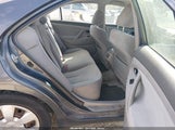 Toyota Camry Le 4T1BE46K17U179982 снимка