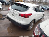 Nissan Rogue Sport S JN1BJ1CP3JW158791 photo
