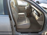 Lincoln Town Car Signature 1LNHM81V56Y647516 fotografie