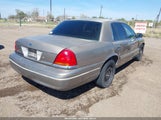 Ford Crown Victoria Standard 2FAFP73W63X154934 снимка