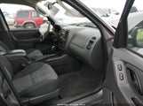 Ford Escape Xls/Xls Manual 1FMYU02Z47KA38196 fotografie