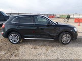 Audi Q5 2.0T Premium/2.0T Tech Premium WA1BNAFY7J2096898 photo