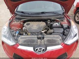Hyundai Veloster Base W/Red/Black KMHTC6AD0CU074715 снимка