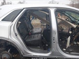 Cadillac Xt5 Luxury 1GYKNCRS6KZ103979 photo