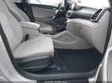 Hyundai Tucson Se KM8J2CA40KU059722 снимка