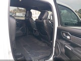 Ram  Laramie 4X4 5'7 Box 1C6SRFJT9PN517148 fotografie