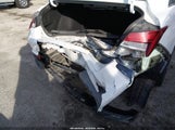 Hyundai Elantra Limited 5NPLP4AG5MH000161 fotografie