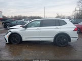 Volkswagen Tiguan 2.0T Se R-Line Black 3VVCB7AX7NM081600 снимка