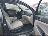 Hyundai Tucson Se KM8J3CA48GU050612 снимка