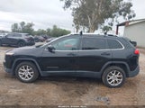 Jeep Cherokee Latitude 1C4PJLCS2GW230429 снимка