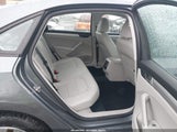Volkswagen Passat 2.0T Wolfsburg Edition 1VWLA7A36KC009599 fotografie