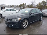 Volkswagen Passat 2.0T Wolfsburg Edition 1VWLA7A37KC011345 снимка