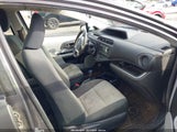 Toyota Prius C Two JTDKDTB32E1060997 снимка