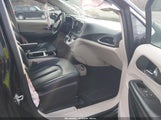Chrysler Pacifica Touring L 2C4RC1BG2NR198284 снимка