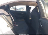 Toyota Corolla Le JTDEPRAE9LJ048448 снимка