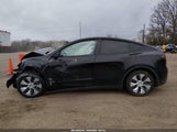 Tesla Model Y Long Range Dual Motor All-Wheel Drive 7SAYGAEE1RF035883 fotografie