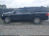 Lincoln Navigator L 5LMJJ3H52CEL06751 fotografie