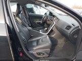 Volvo S60 T5/T5 Platinum/T5 Premier/T5 Premier Plus YV1612FS2D1228877 fotografie