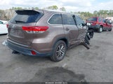 Toyota Highlander Xle 5TDKZRFH8HS210208 снимка