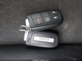 Jeep Compass Latitude 4X4 3C4NJDBB0KT818410 снимка