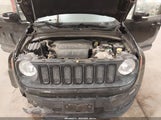 Jeep Renegade Altitude 4X4 ZACCJBBB3HPE90475 снимка