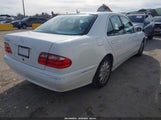 Mercedes-Benz E 320 WDBJF65J4YB110538 fotografie