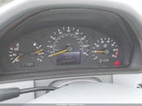 Mercedes-Benz E 320 WDBJF65J4YB110538 снимка