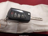 Toyota Corolla Le JTDEPMAEXNJ216636 снимка