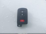 Toyota Prius C Three JTDKDTB31D1031618 снимка
