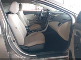 Hyundai Elantra Se 5NPDH4AE4FH556397 снимка